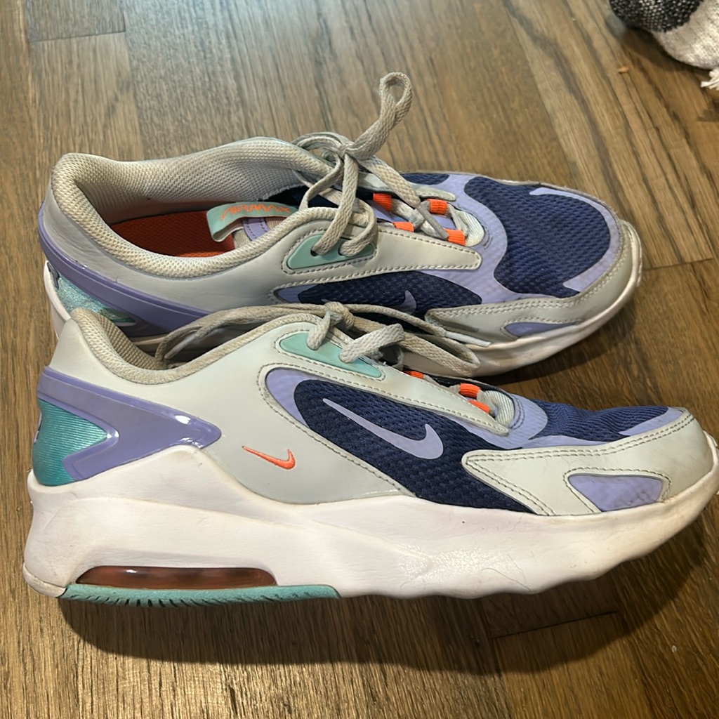 Pretty Used But Still In Good Condition Just Need To Be Cleaned